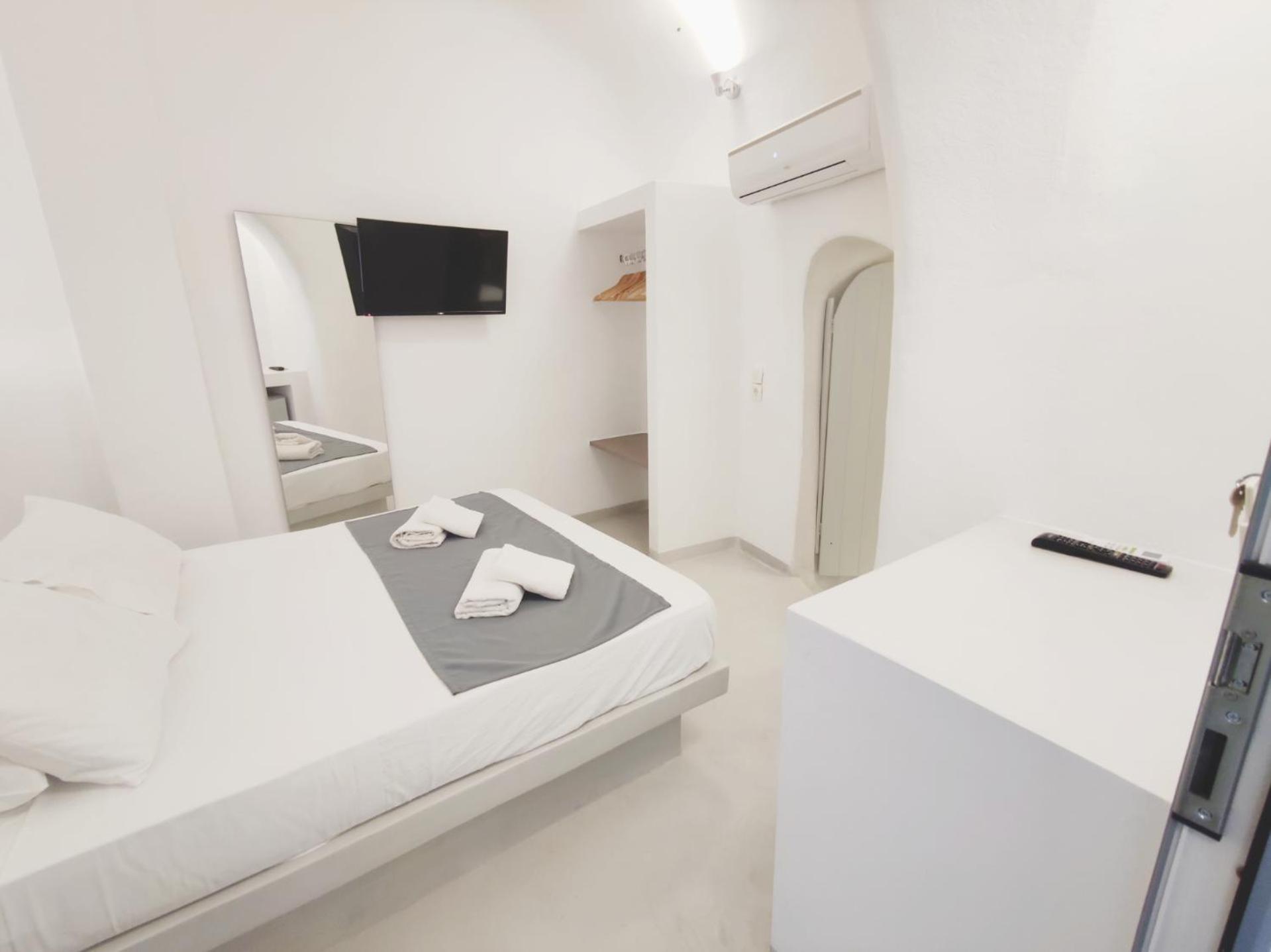 Low Cost Fira Center Rooms Exteriör bild