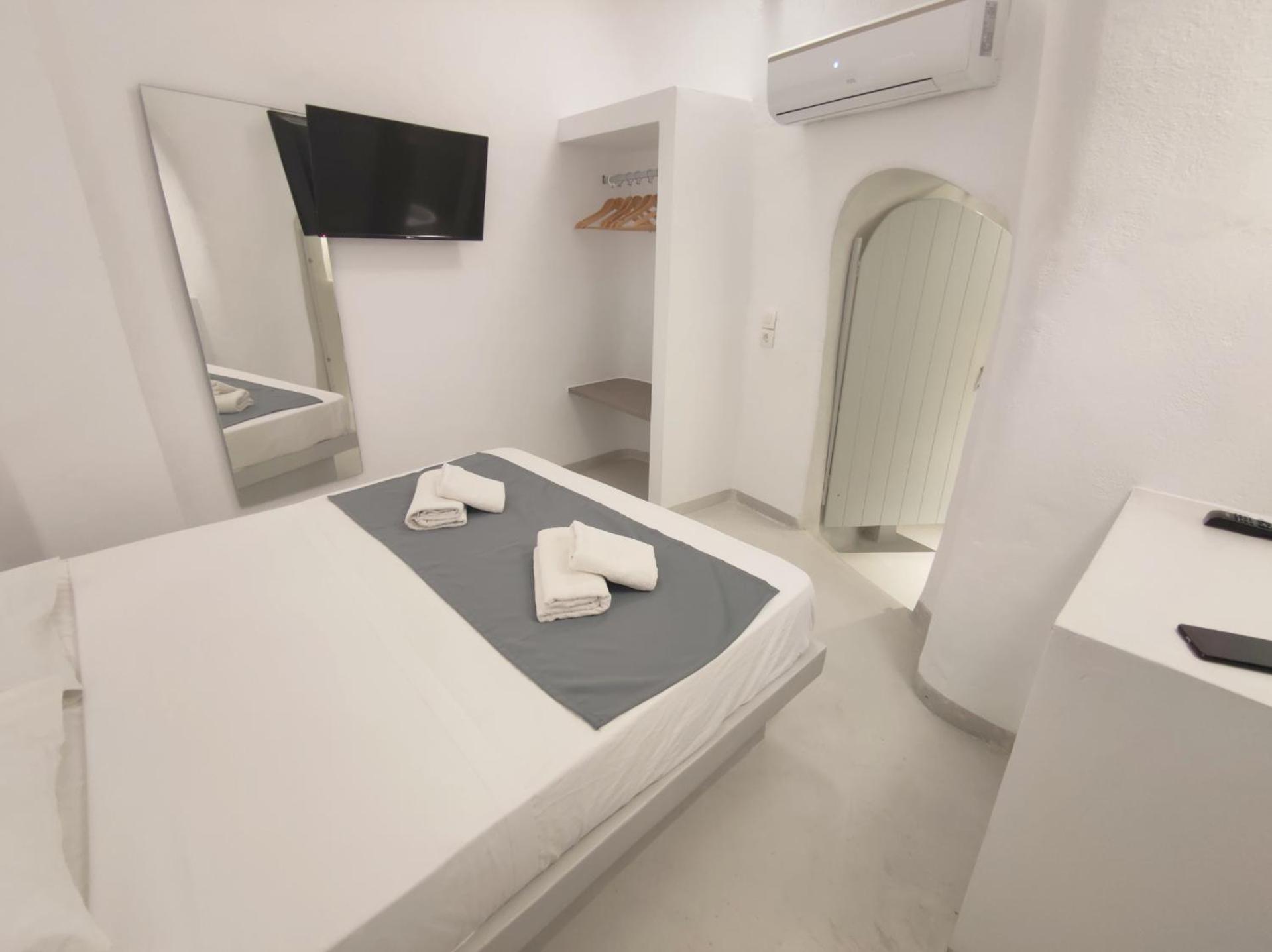 Low Cost Fira Center Rooms Exteriör bild